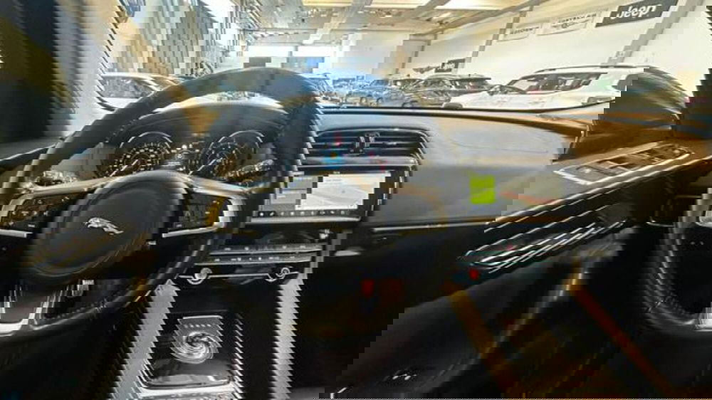 Jaguar F-Pace usata a Reggio Emilia (15)