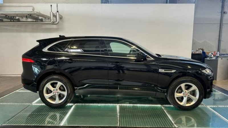 Jaguar F-Pace usata a Reggio Emilia (7)
