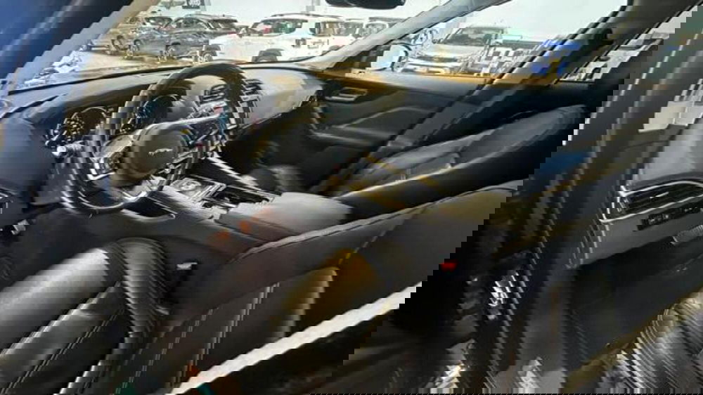 Jaguar F-Pace usata a Reggio Emilia (8)