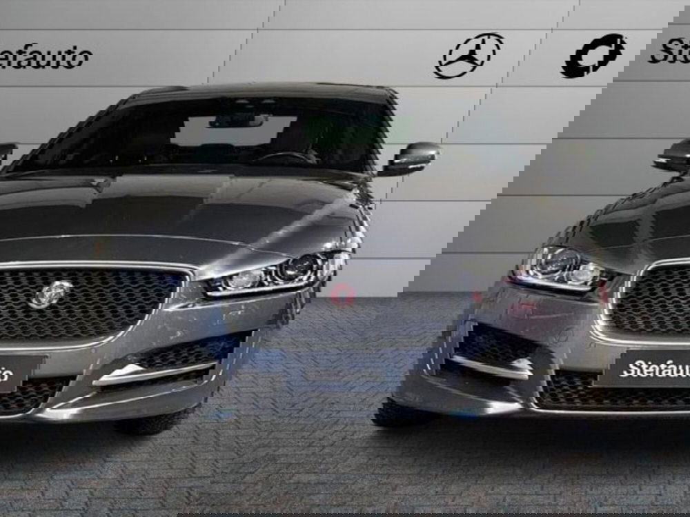 Jaguar XE usata a Bologna (4)