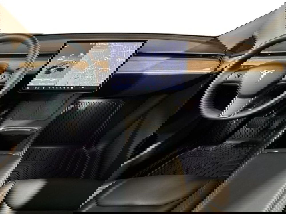 Tesla Model Y usata a Bologna (13)