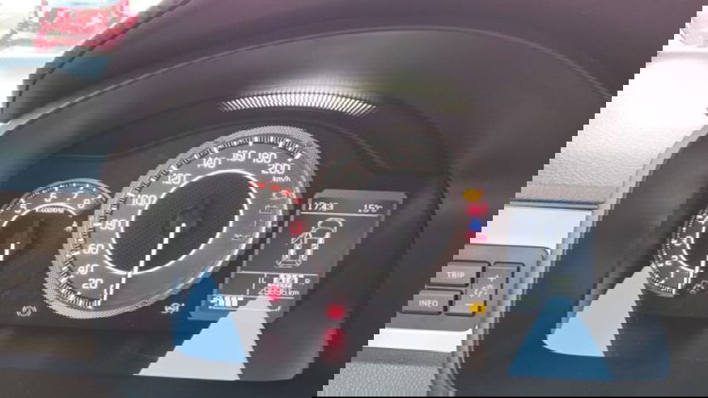 Suzuki Ignis usata a Macerata (8)