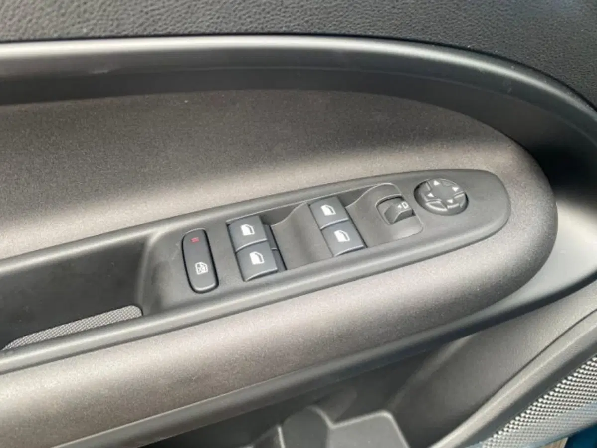 Alfa Romeo Junior nuova a Cuneo (12)