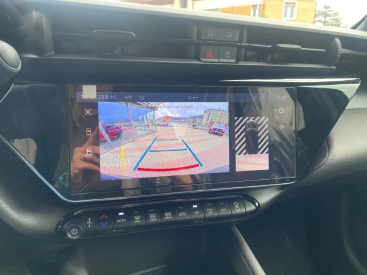 Alfa Romeo Junior nuova a Cuneo (16)