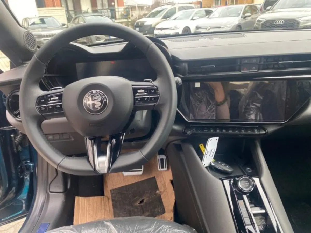 Alfa Romeo Junior nuova a Cuneo (20)