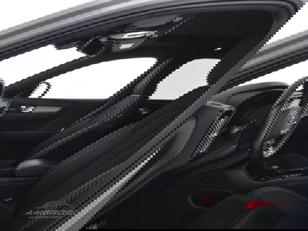 Volvo XC40 usata a Perugia (9)