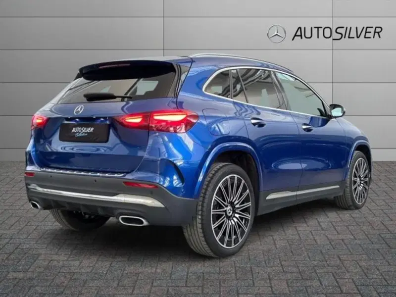 Mercedes-Benz GLA SUV usata a Verona (2)