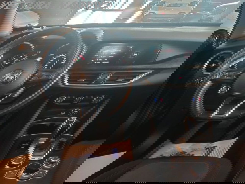 Alfa Romeo Stelvio usata a Modena (10)