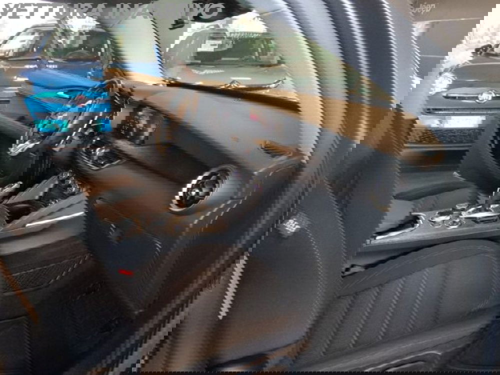 Alfa Romeo Stelvio usata a Modena (13)