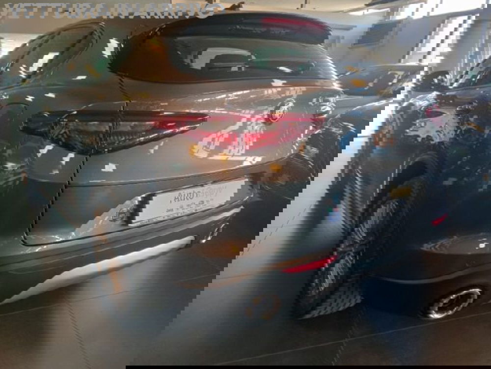 Alfa Romeo Stelvio usata a Modena (16)