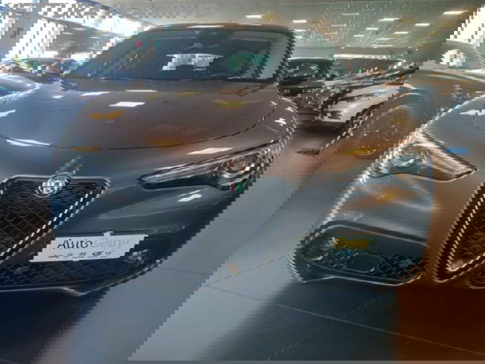 Alfa Romeo Stelvio usata a Modena (2)