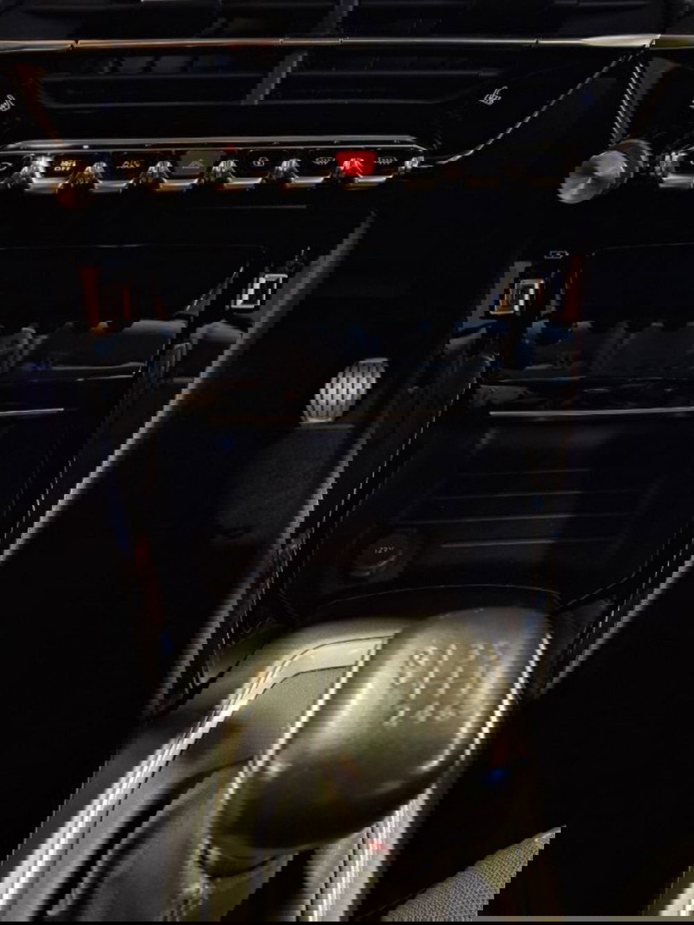 Peugeot 2008 usata a Vicenza (14)