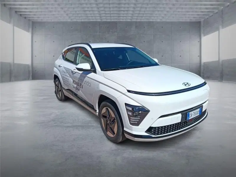 Hyundai Kona usata a Bari