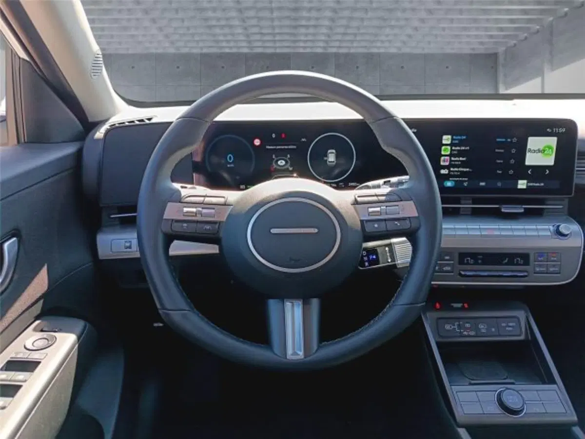 Hyundai Kona usata a Bari (14)
