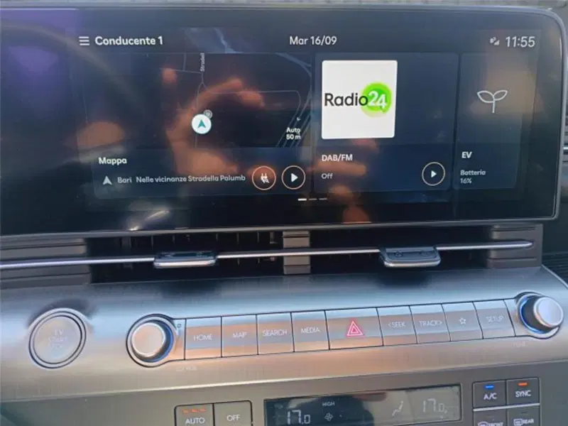 Hyundai Kona usata a Bari (20)
