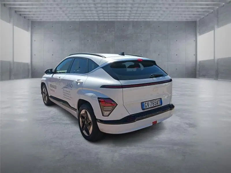 Hyundai Kona usata a Bari (4)