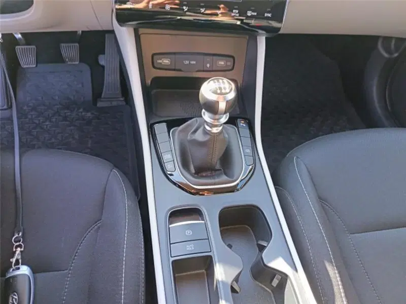 Hyundai Tucson usata a Bari (18)