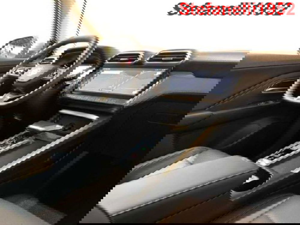 Mg ZS EV nuova a Bologna (15)