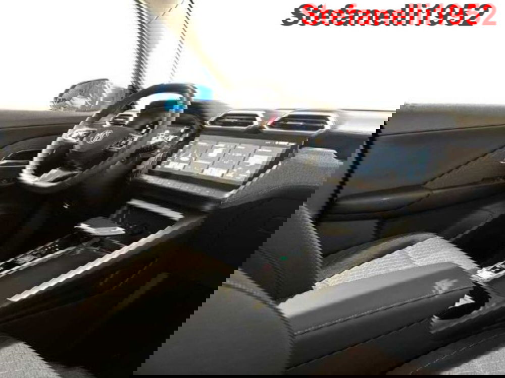 Mg ZS EV nuova a Bologna (15)