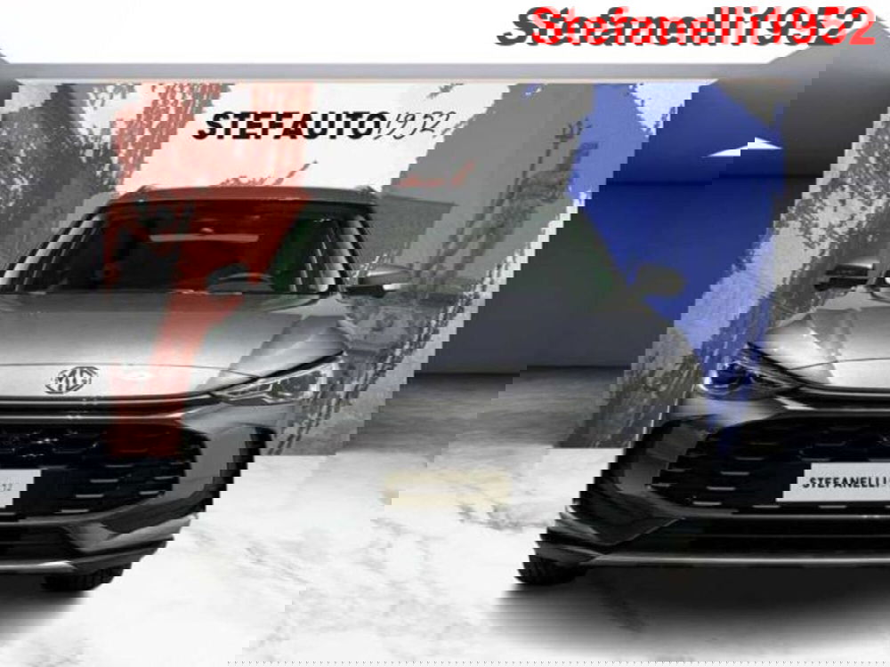 Mg ZS EV nuova a Bologna (4)