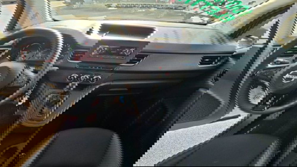 Nissan Townstar usata a Lucca (16)