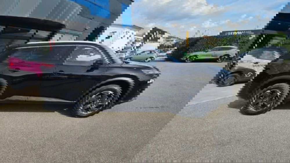 Nissan X-Trail usata a Lucca (3)