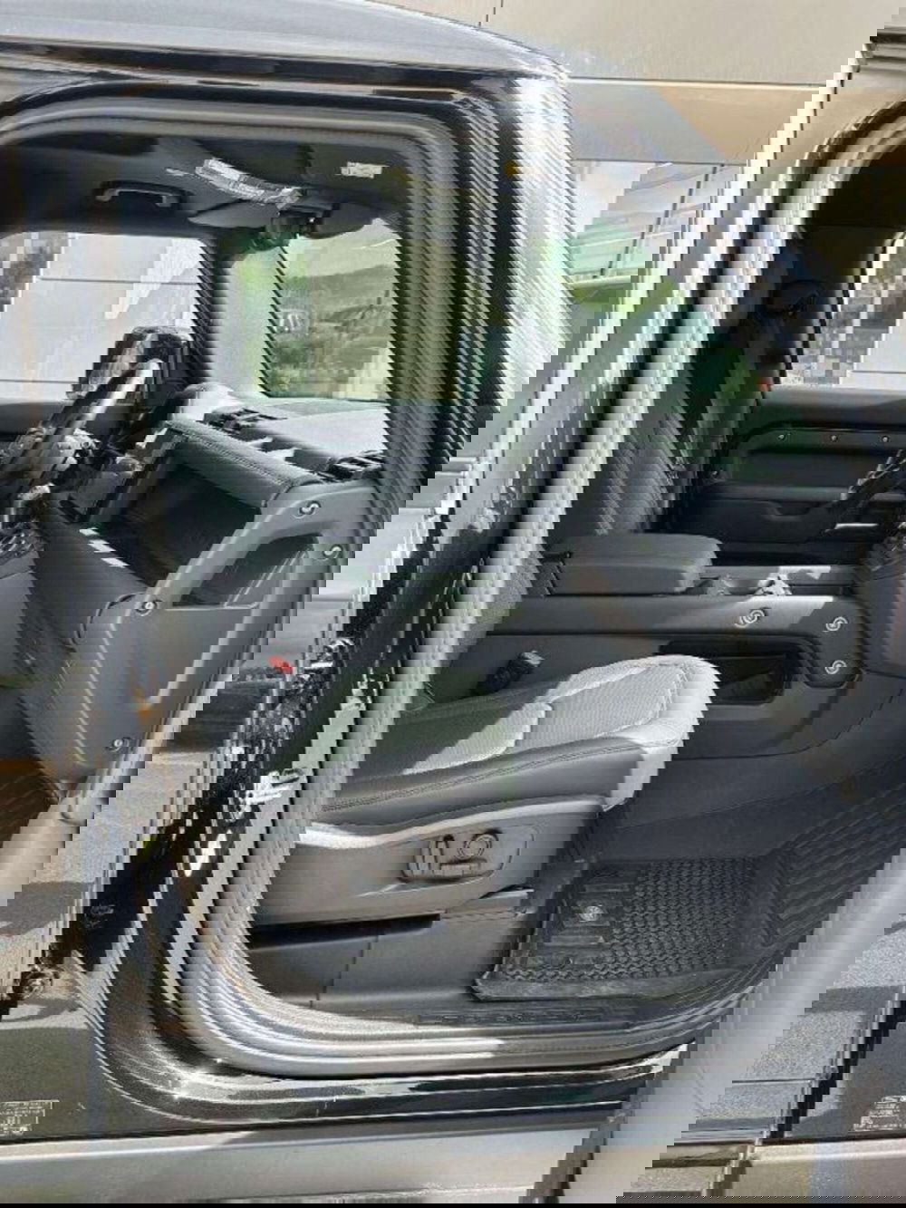 Land Rover Defender usata a Firenze (3)