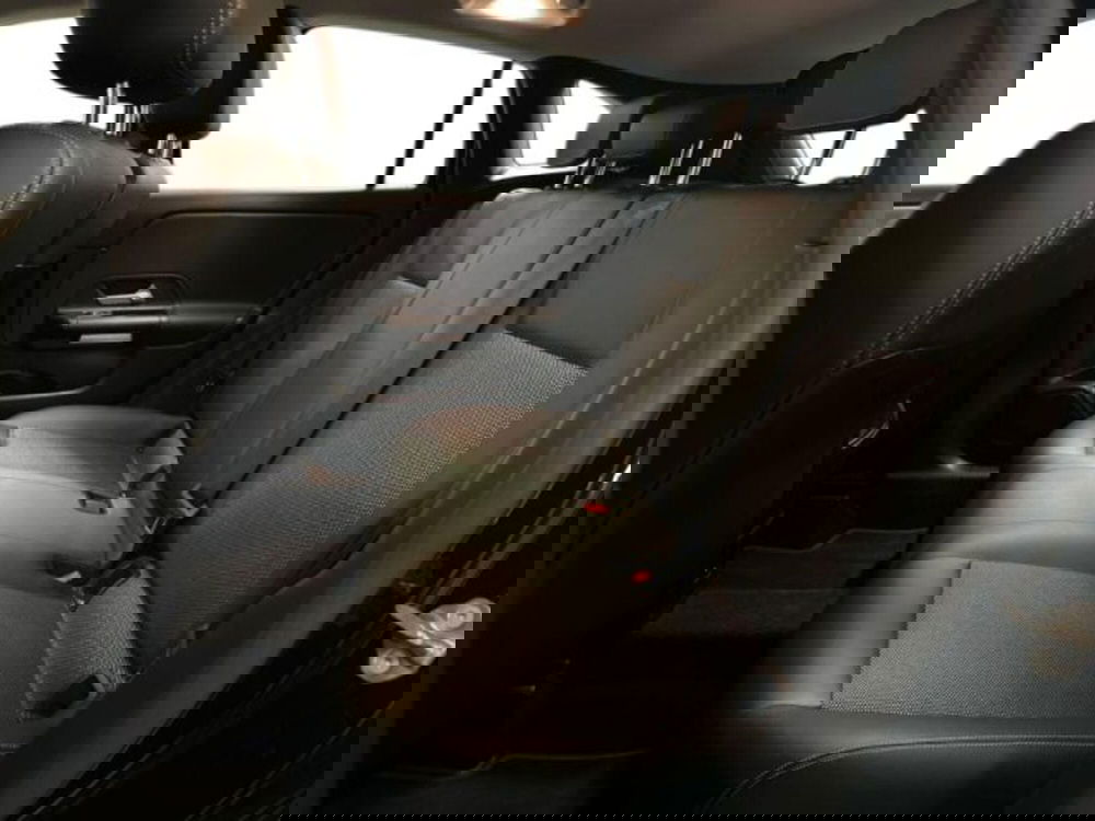 Mercedes-Benz GLA SUV usata a Avellino (15)