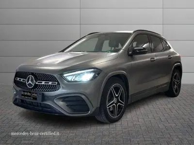 Mercedes-Benz GLA SUV 220 d Automatic 4Matic Premium del 2023 usata a Manocalzati