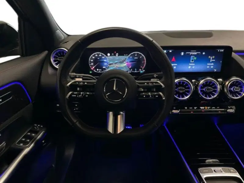 Mercedes-Benz GLA SUV usata a Avellino (10)