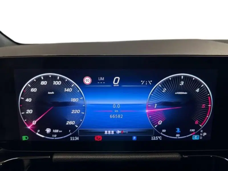 Mercedes-Benz GLA SUV usata a Avellino (12)