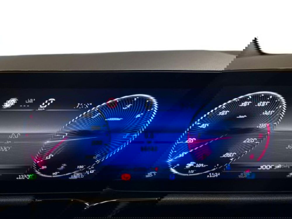 Mercedes-Benz GLA SUV usata a Avellino (12)