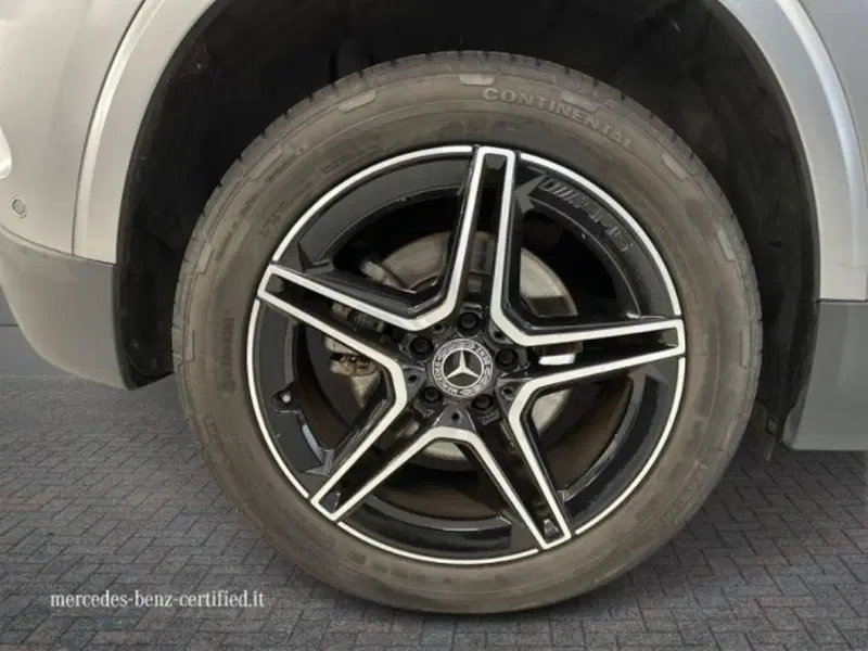 Mercedes-Benz GLA SUV usata a Avellino (16)