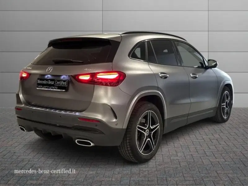 Mercedes-Benz GLA SUV usata a Avellino (2)