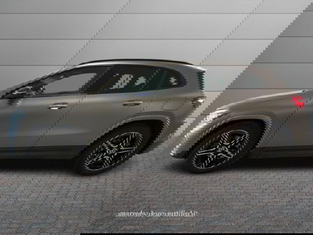 Mercedes-Benz GLA SUV usata a Avellino (6)