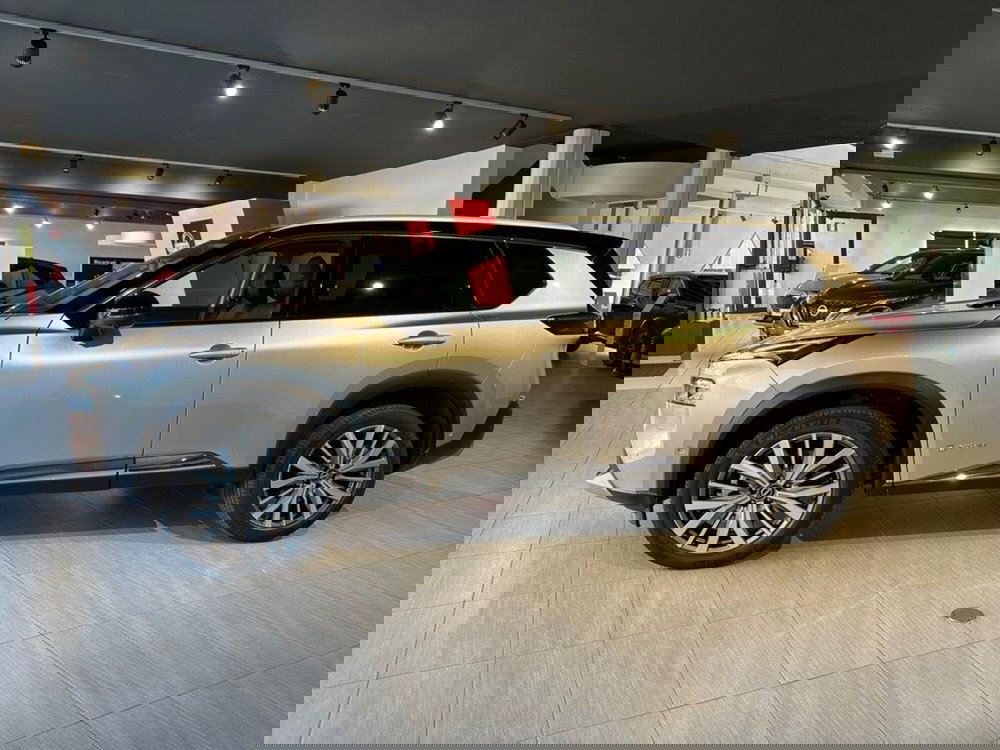 Nissan X-Trail nuova a Sondrio (2)