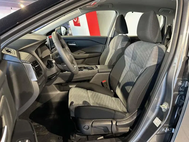 Nissan X-Trail nuova a Sondrio (10)
