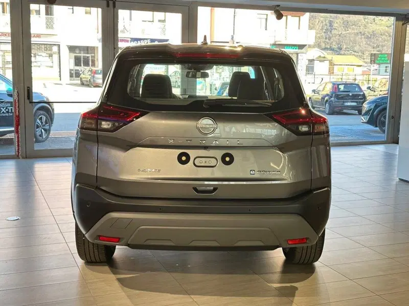 Nissan X-Trail nuova a Sondrio (4)