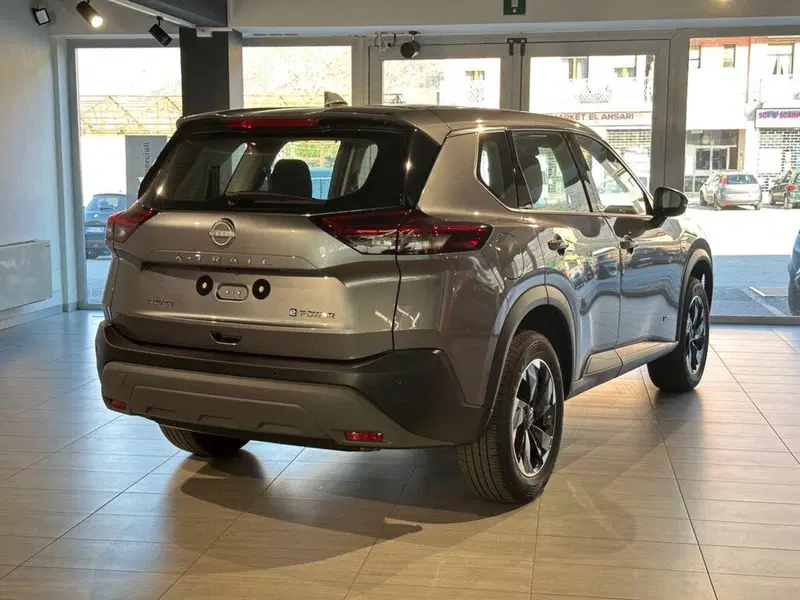 Nissan X-Trail nuova a Sondrio (5)