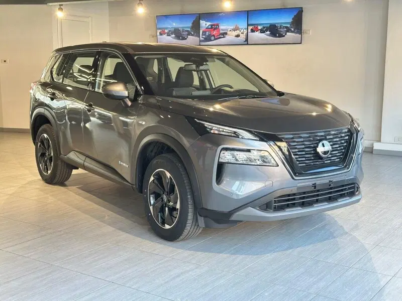 Nissan X-Trail nuova a Sondrio (7)
