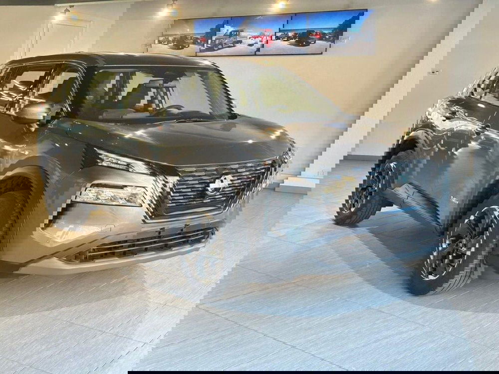 Nissan X-Trail nuova a Sondrio (7)