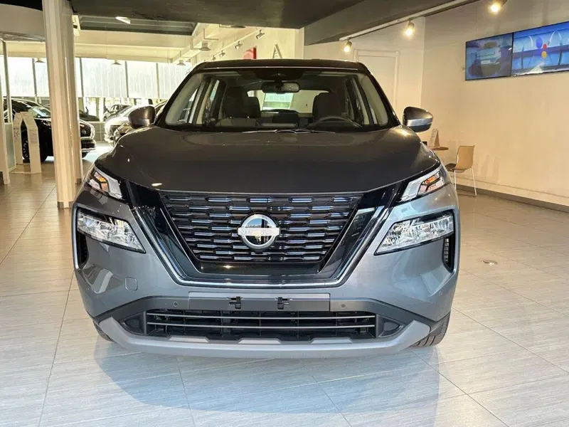 Nissan X-Trail nuova a Sondrio (8)