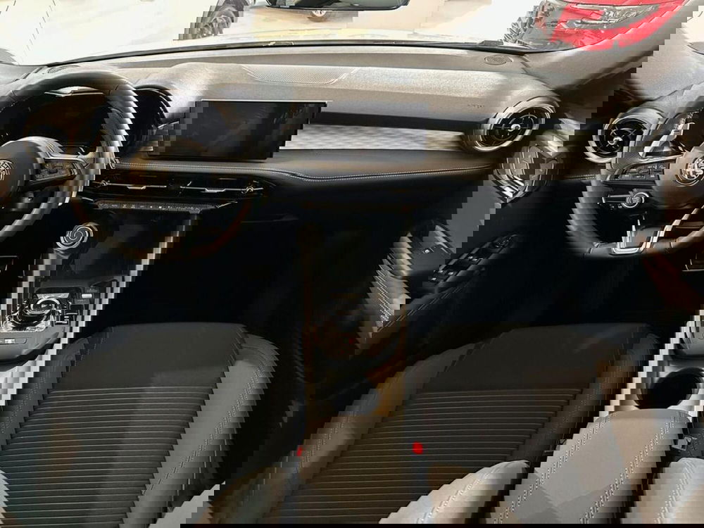 Alfa Romeo Tonale nuova a Sondrio (12)