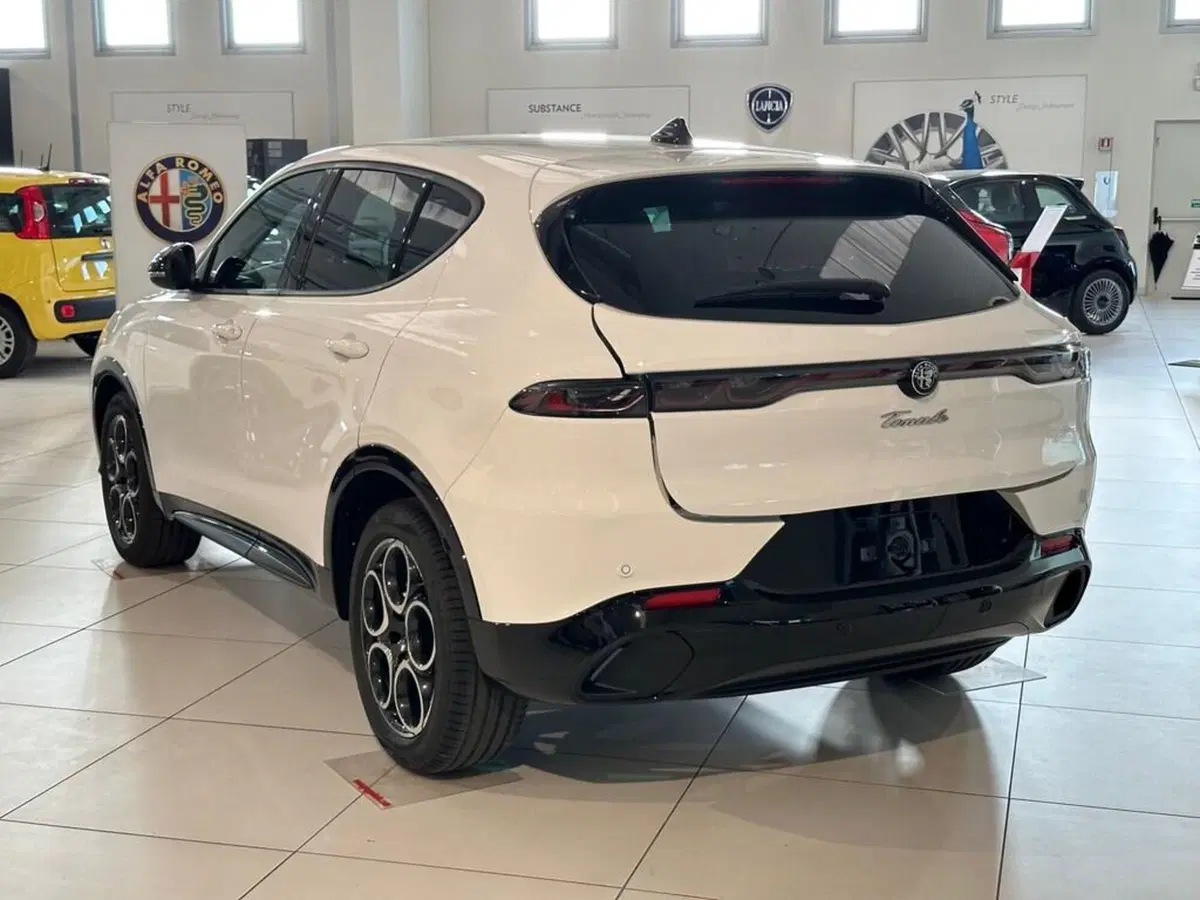 Alfa Romeo Tonale nuova a Sondrio (3)