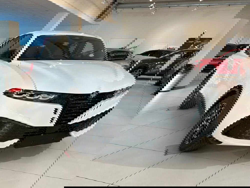 Alfa Romeo Tonale nuova a Sondrio (7)