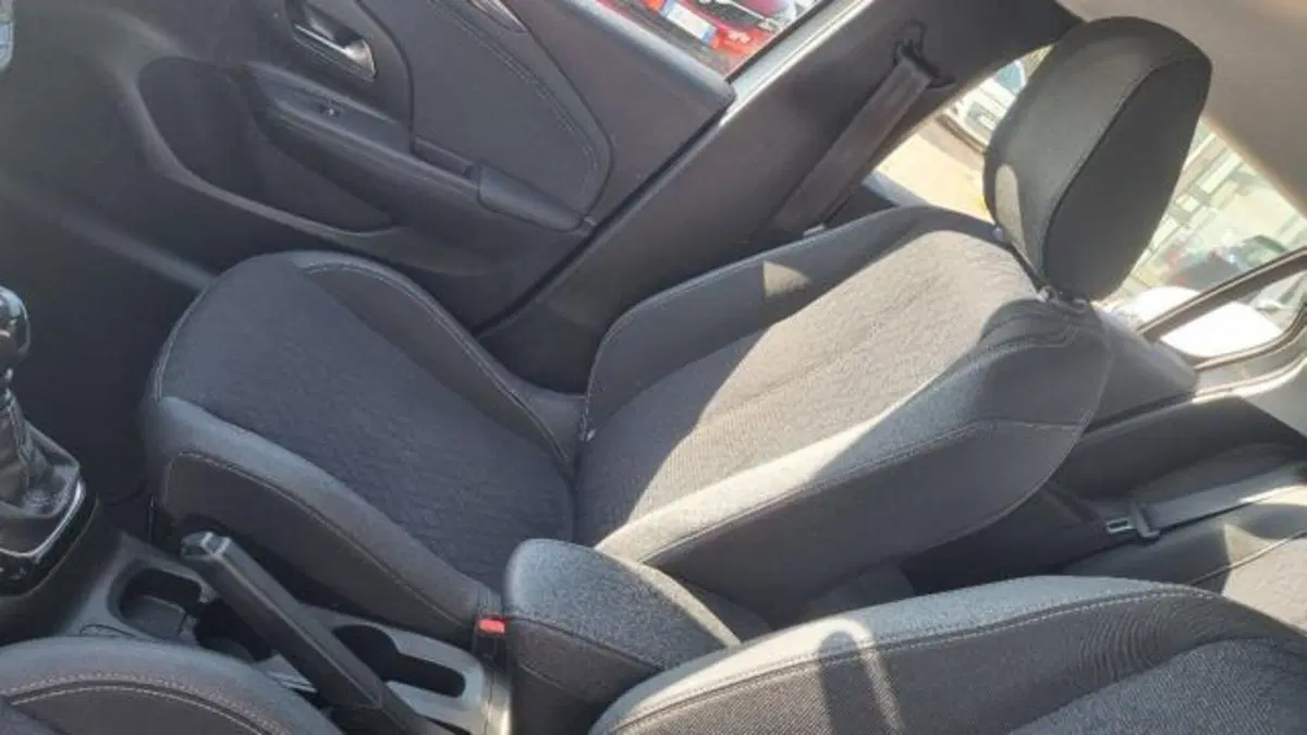 Opel Corsa usata a Savona (12)