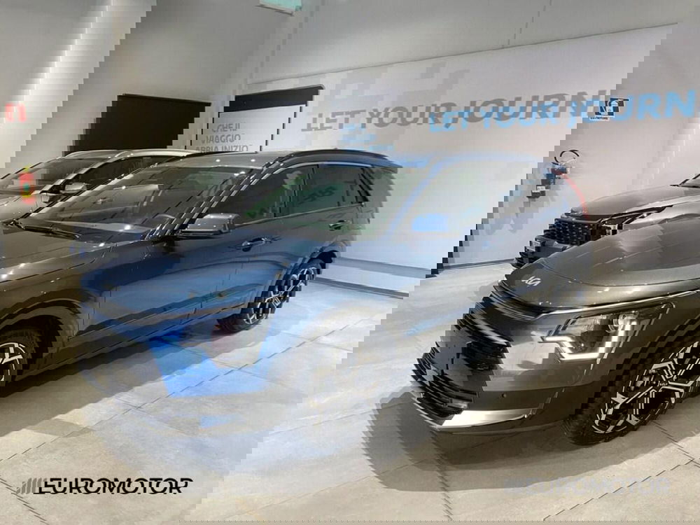 Kia Niro nuova a Bari