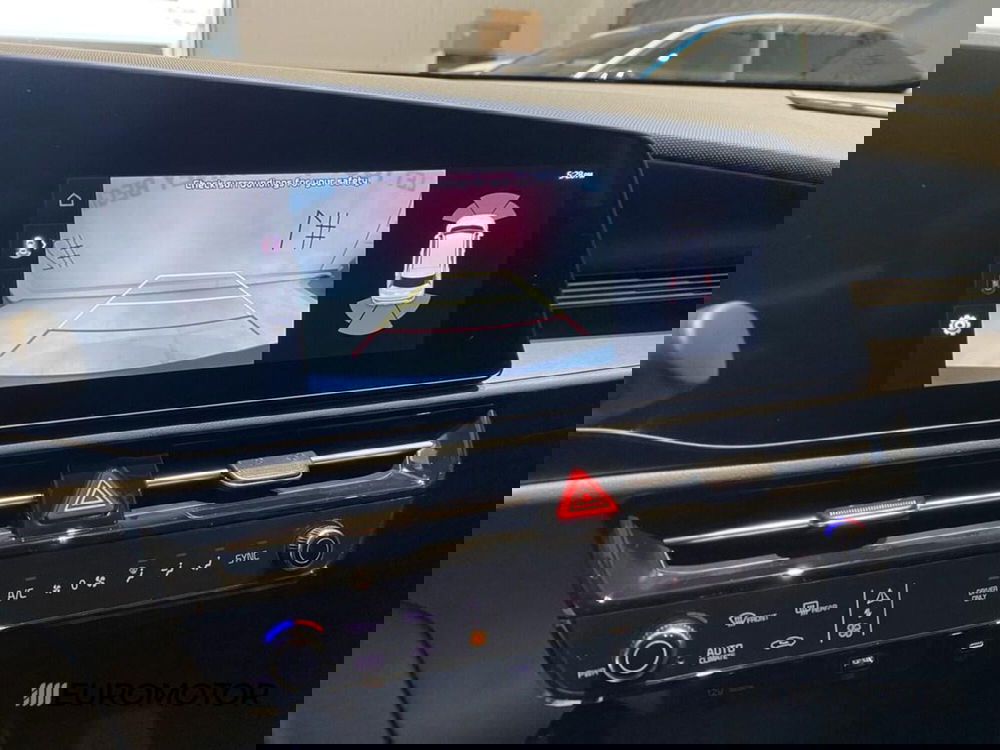 Kia Niro nuova a Bari (12)