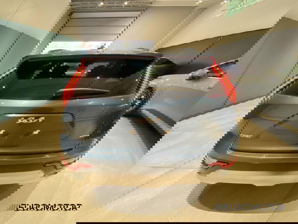 Kia Niro nuova a Bari (9)