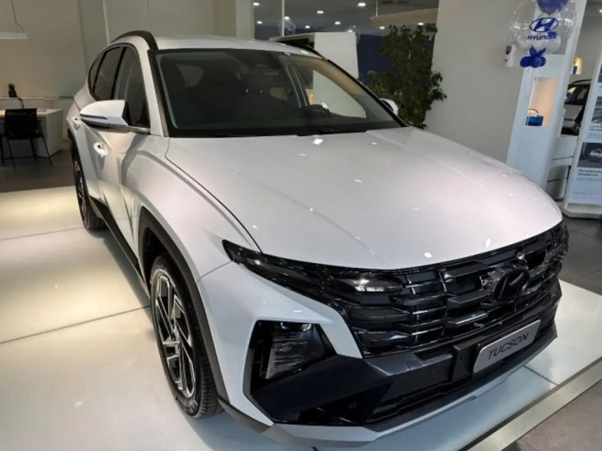 Hyundai Tucson nuova a Bologna (2)